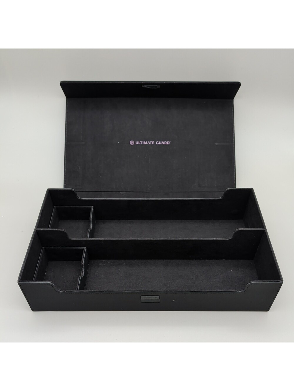 Ultimate Guard Omnihive 1000 Xenoskin Deck Case - Black